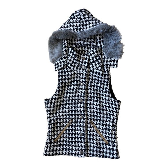 Jack BB Dakota Women's Small Sleeveless Button Up Vest With Detachable Fur Hood - Picture 2 of 8